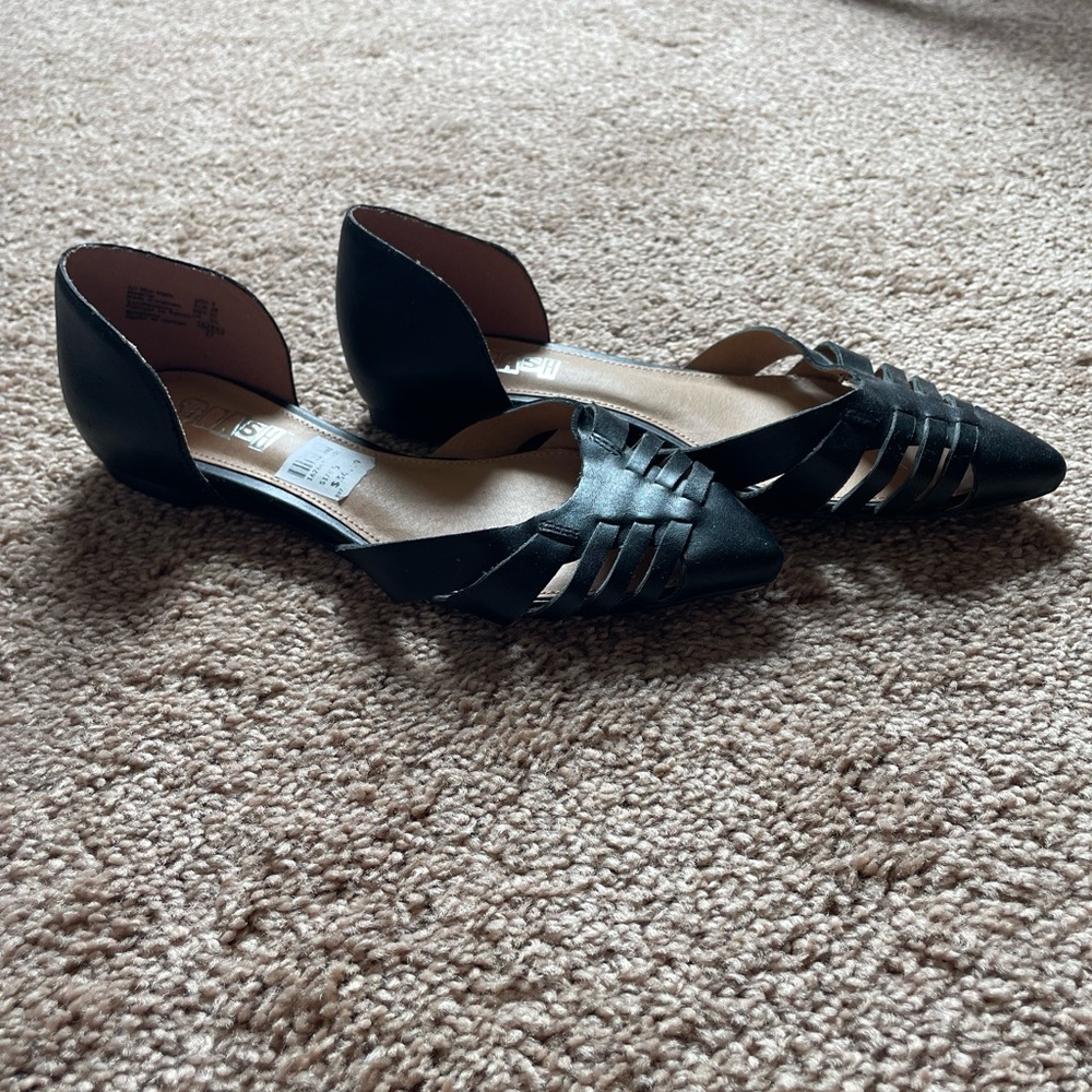 Brash black woven flats shoe